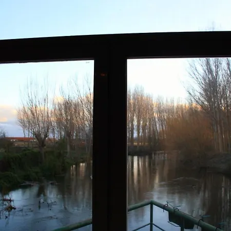 Complejo Oasis Sobre El Rio Apartment *