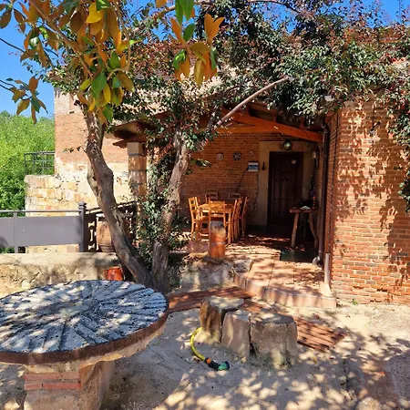 Complejo Oasis Sobre El Rio Huerta (Salamanca)