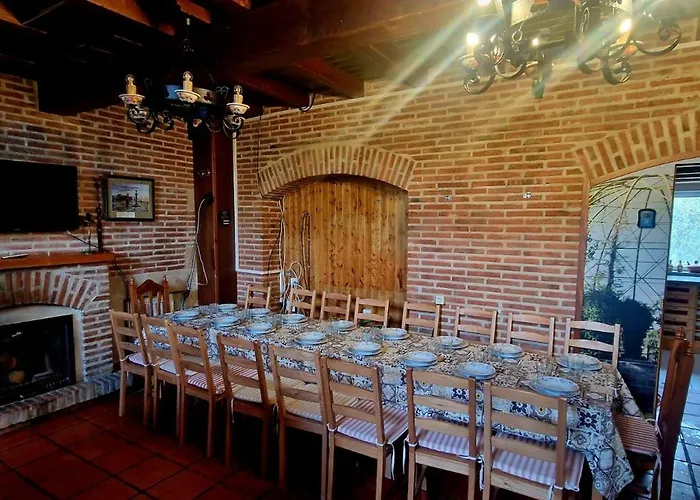 Complejo Oasis Sobre El Rio Huerta (Salamanca)